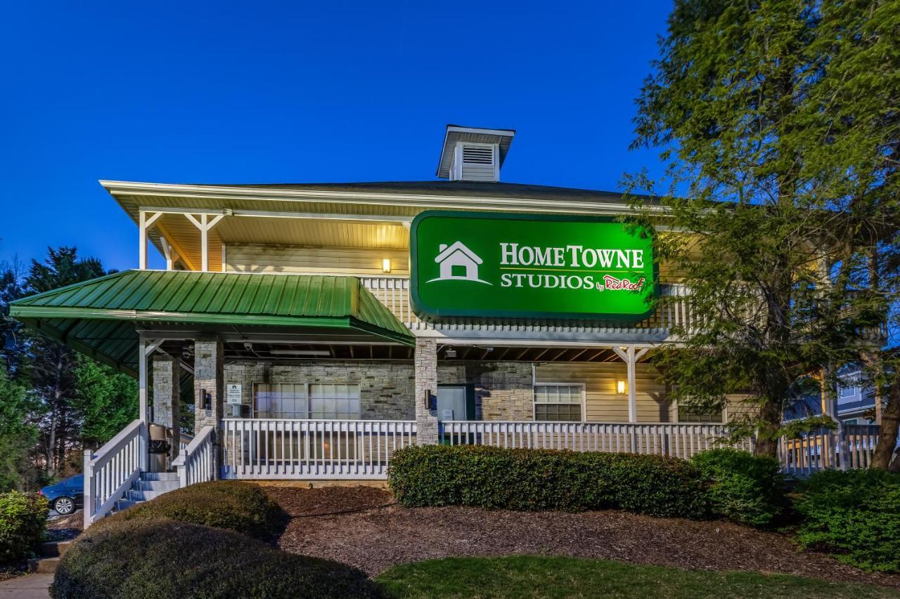 Hometowne By Red Roof Atlanta Ne - South 2*